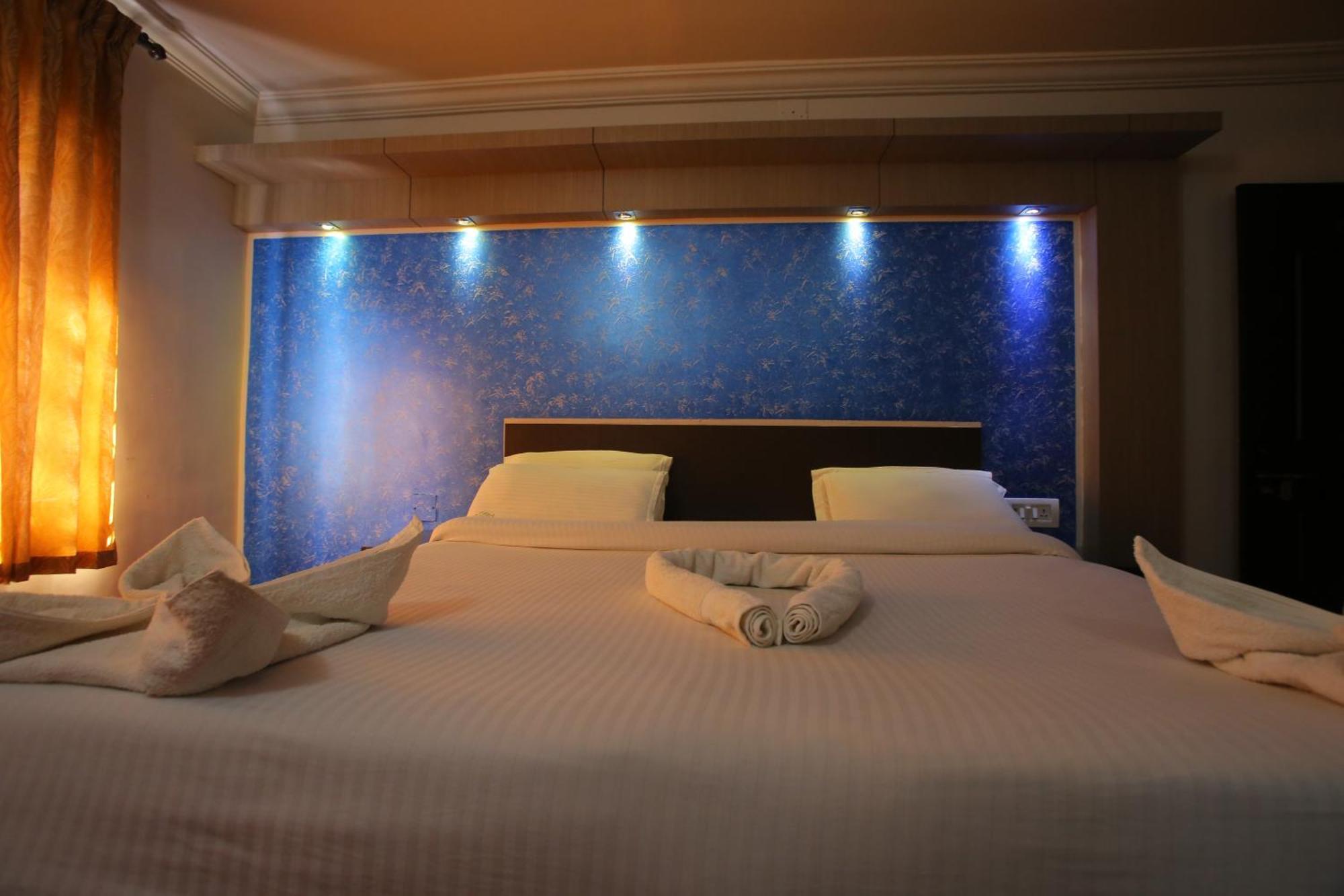 Hotel City Palace Ooty Bagian luar foto
