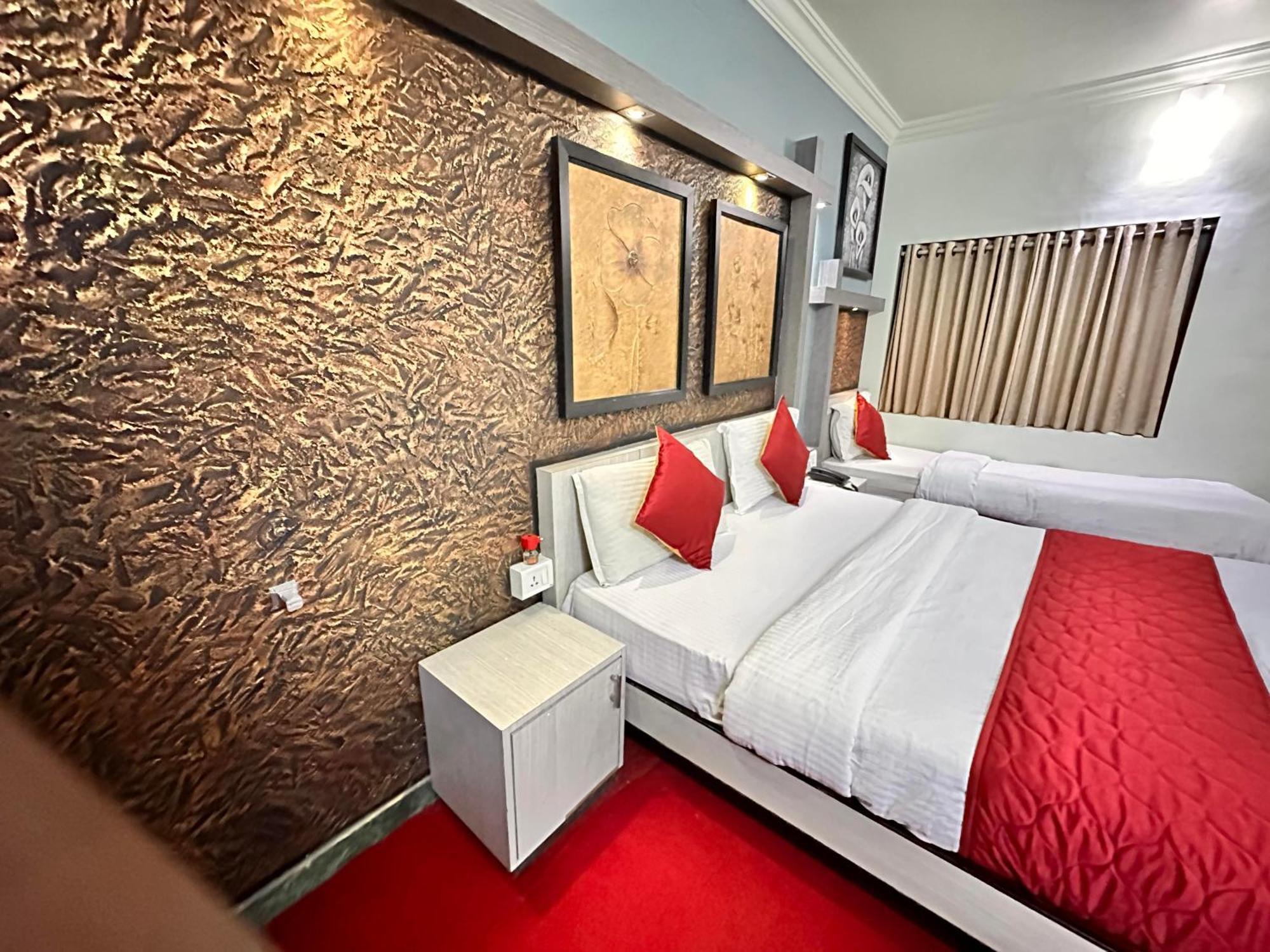 Hotel City Palace Ooty Bagian luar foto