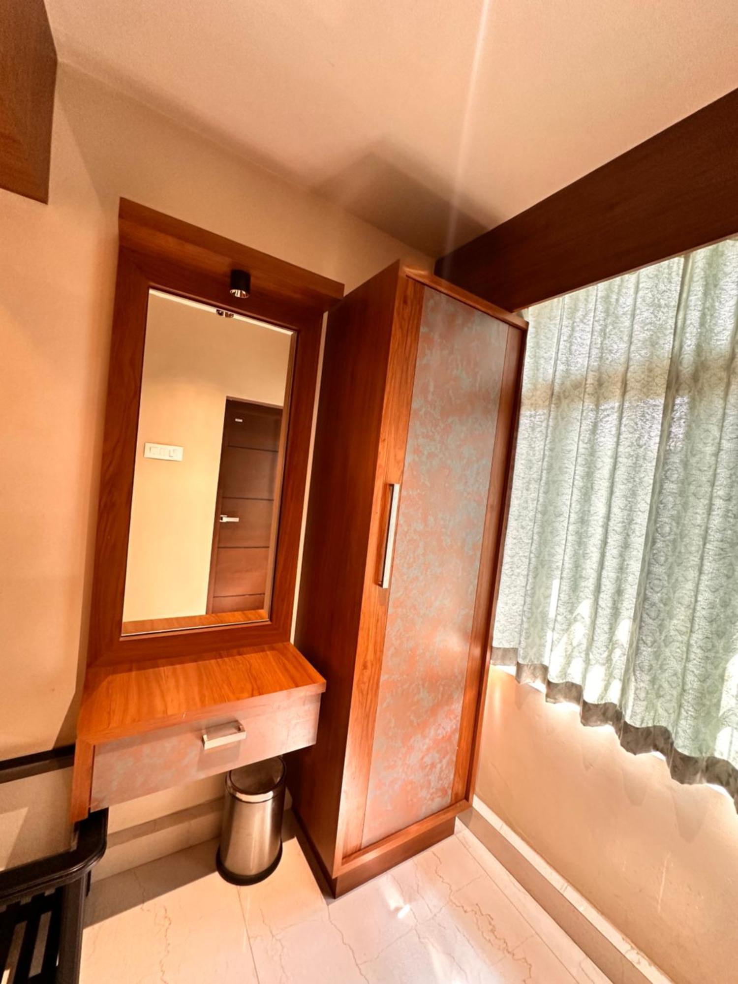 Hotel City Palace Ooty Bagian luar foto